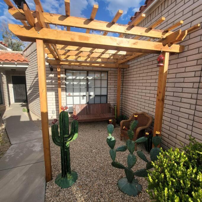 The Ritz Spa Sanctuary Hot Tub/Patio/Fam/Pet ラスクルーセス エクステリア 写真