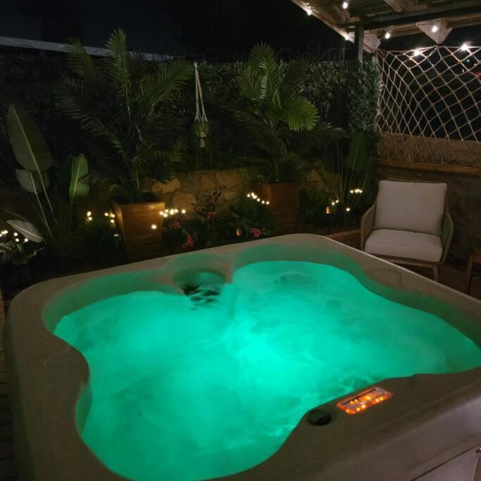 The Ritz Spa Sanctuary Hot Tub/Patio/Fam/Pet ラスクルーセス エクステリア 写真