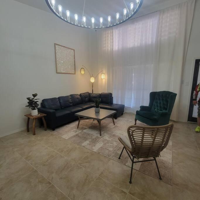 The Ritz Spa Sanctuary Hot Tub/Patio/Fam/Pet ラスクルーセス エクステリア 写真